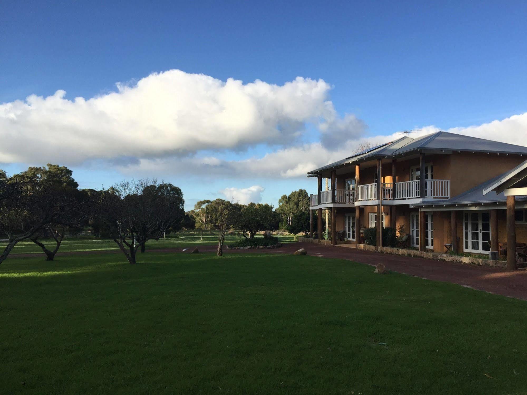 Erravilla Country Estate Spa Suite Accommodation Cowaramup Экстерьер фото